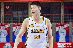 定海神针！胡金秋18分钟13中9拿到21分4板2帽 正负值+36